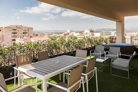 דירה Luxury Penthouse, *