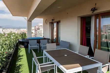 Luxury Penthouse, 올비아