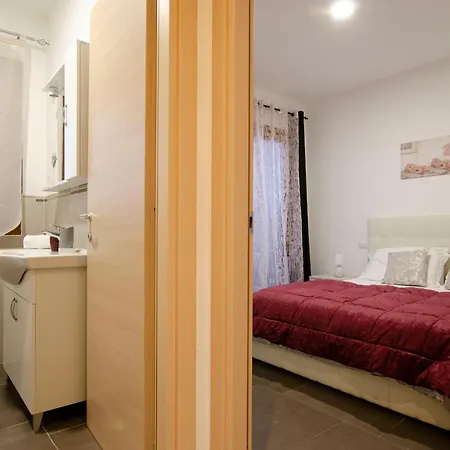 Luxury Penthouse, אולביה